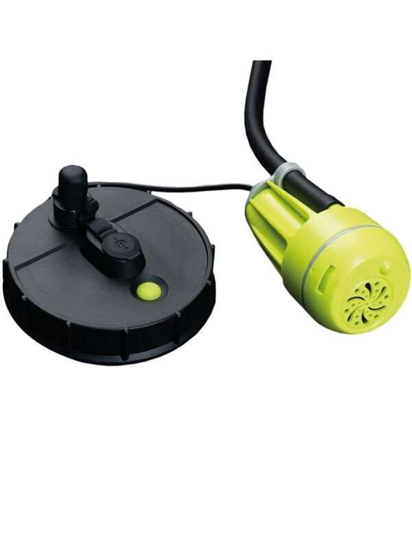 Kit completo de ducha portátil RidgeMonkey con cabezal de ducha ajustable, bomba impermeable, y contenedor de agua de 10 litros, ideal para exteriores y actividades al aire libre.