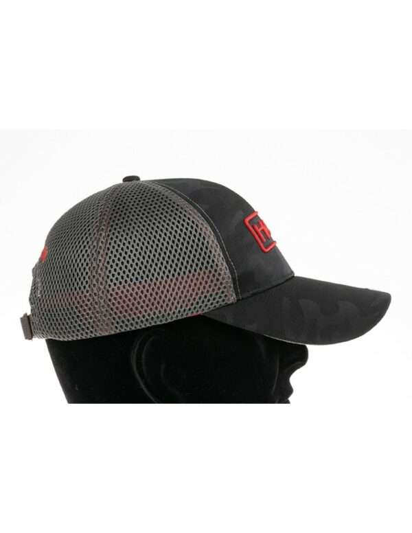 gorra hart one negra y gris con letras rojas